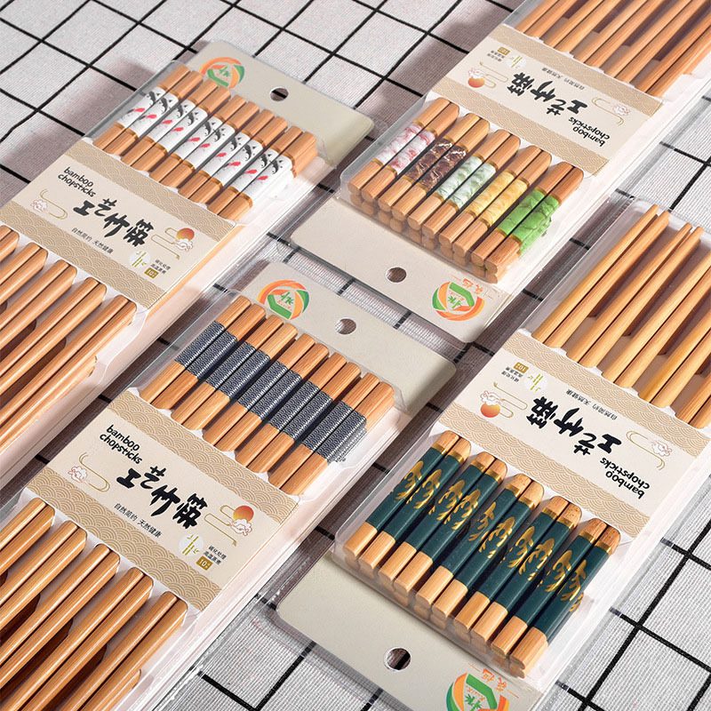 vi-dua-tre-nhat-hoa-van-mau-vang5