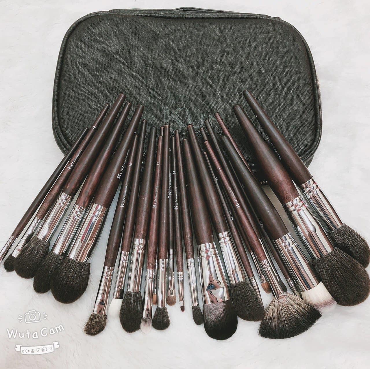 Bộ Cọ Trang Điểm Makeup Kun
