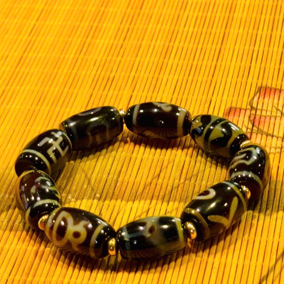 Khám Phá Bí Ẩn Hạt Dzi Tây Tạng