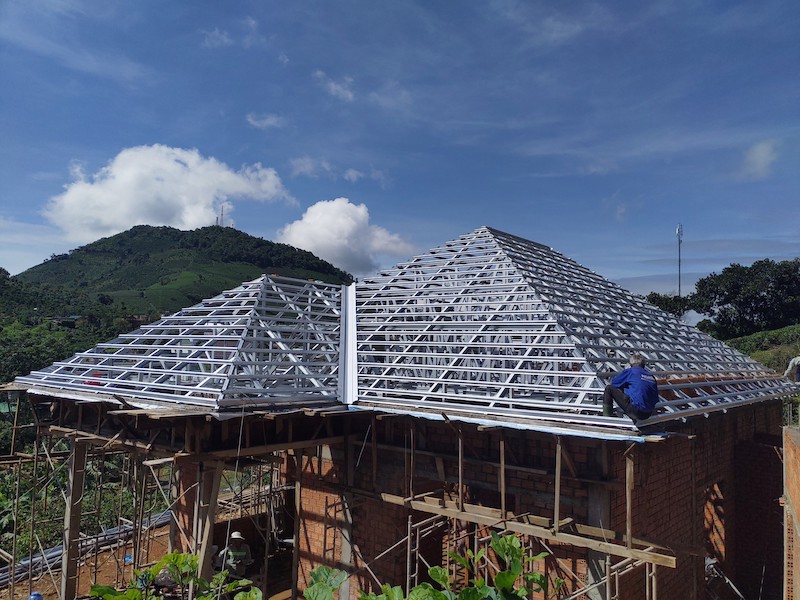 Công trình khung kèo mái bằng thép hộp chữ nhật Ecotole 30x60