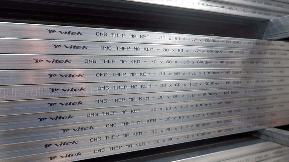 Thép hộp chữ nhật mạ kẽm Vitek 13x26