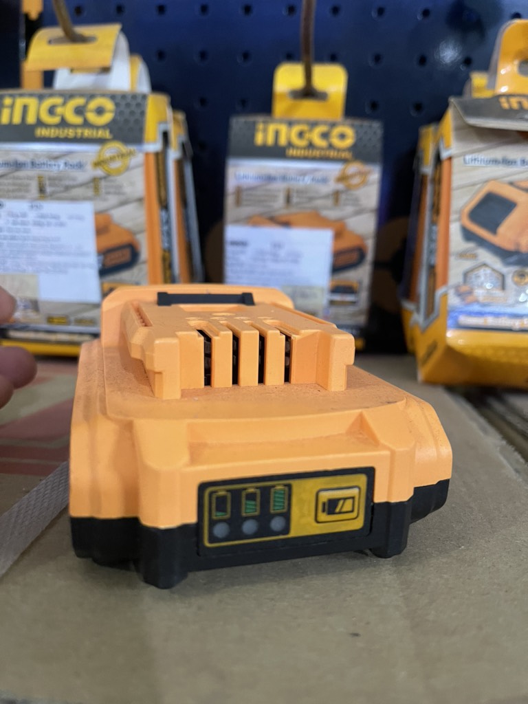 [INGCO] INGCO Pin Sạc 20V 2.0Ah MAX LITHIUM-ION FBLI2001 mới 100% không hộp