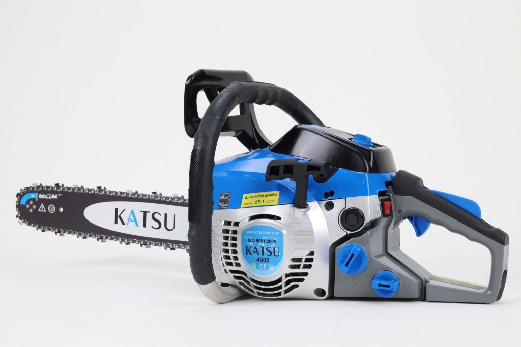 Máy cua xích Katsu 4900 có  lam xích- phân khuc chất luong cao