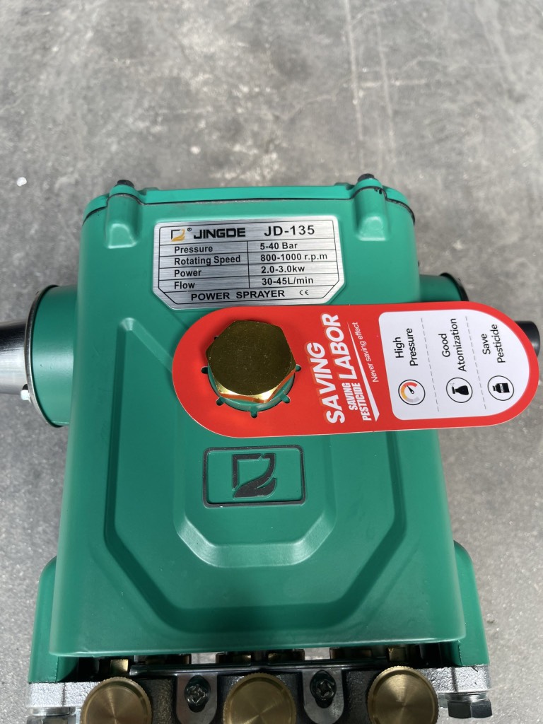 ĐAU BOM XỊT ÁP LỰC JINGDE JD-135 piston sứ 2hp
