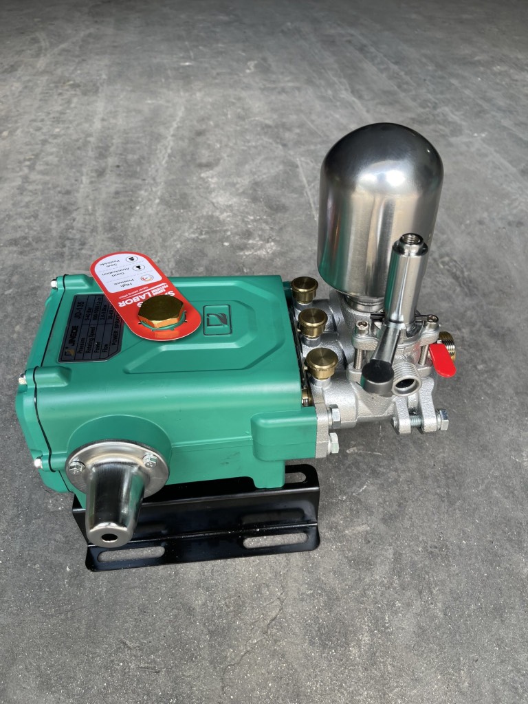 ĐAU BOM XỊT ÁP LỰC JINGDE JD-135 piston sứ 2hp