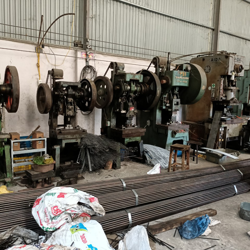 Máy đột dập 6