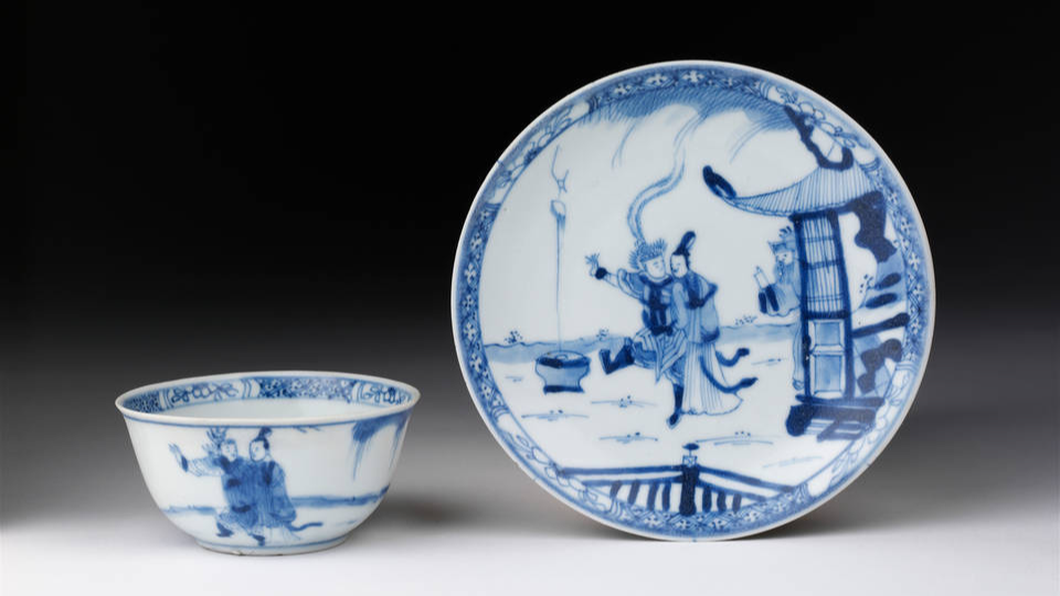 Các Loại Men Gốm Sứ Bát Tràng: Di sản Văn hóa và Tinh hoa Nghệ thuật