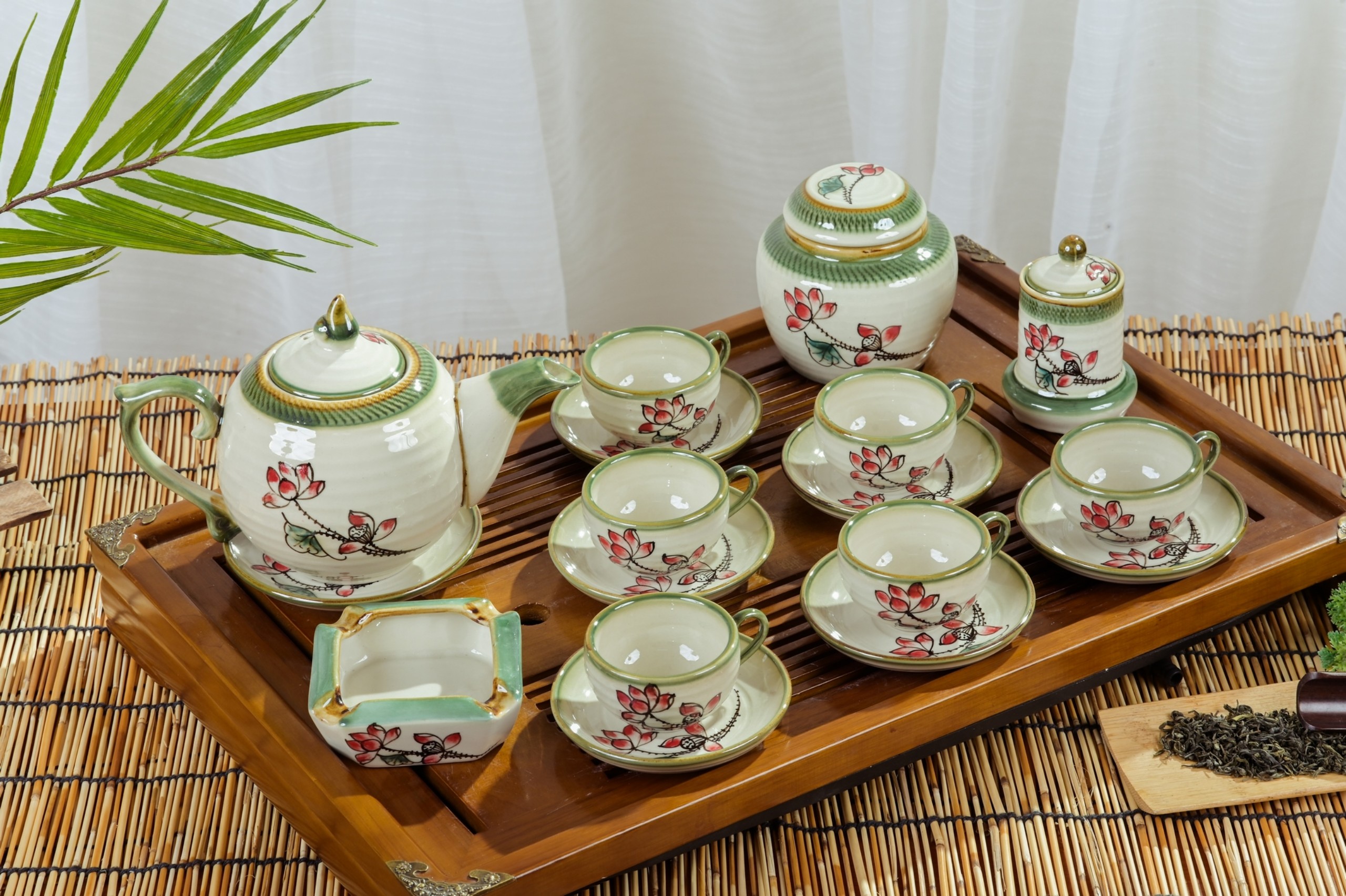 Bộ Ấm Chén Bát Tràng Liên Hoa Cát Tường - Gốm Sứ Phúc Lộc Viên Minh
