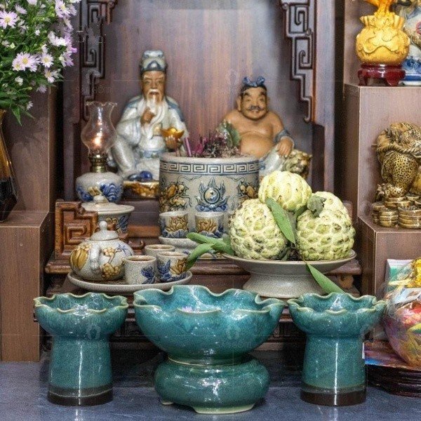 Cách Bài Trí Ly Phật Thủ Trên Bàn Thờ Thần Tài Thổ Địa - Gốm Sứ Phúc Lộc Viên Minh
