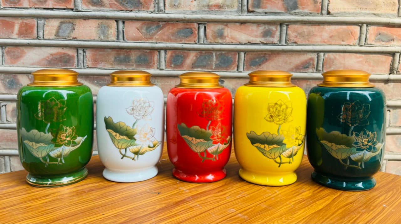 Hộp Đựng Chè Vẽ Vàng Đa Dạng Màu Sắc