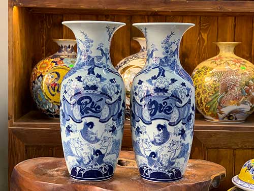 Lục Bình Cắm Hoa Trên Bàn Thờ Phúc Đức - Gốm Sứ Cao Cấp