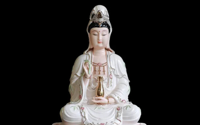 Ý Nghĩa Của Tượng Quan Thế Âm Bồ Tát - Gốm Sứ Cao Cấp