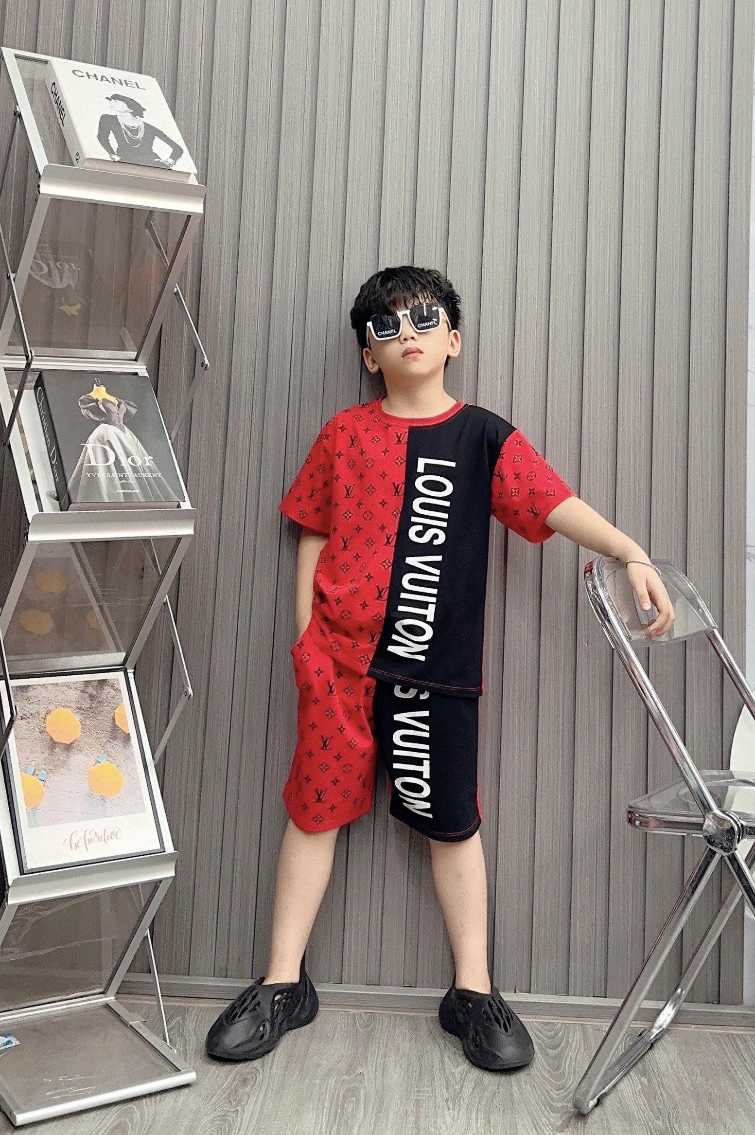 Bộ bé trai cotton in hình LOUIS VUITON (26-42kg)