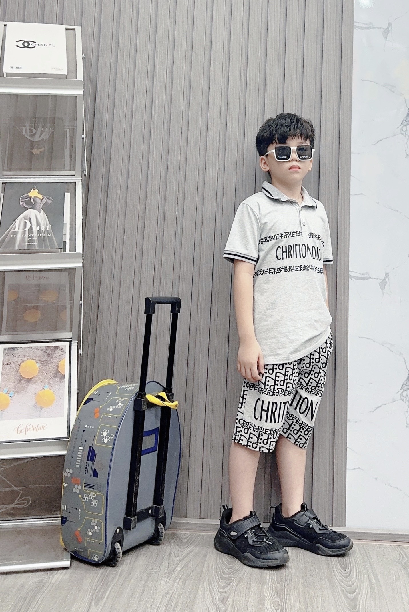 Bộ thun cotton cổ trụ Chrition Dio size cho bé từ 11-25Kg