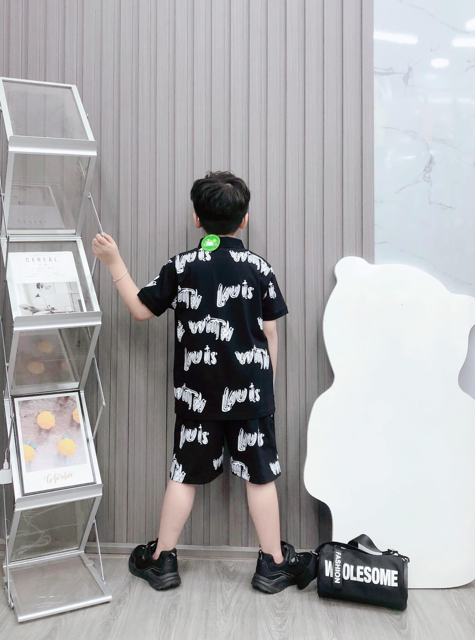 Bộ trụ bé trai cotton in hình Lowis (11-25kg)