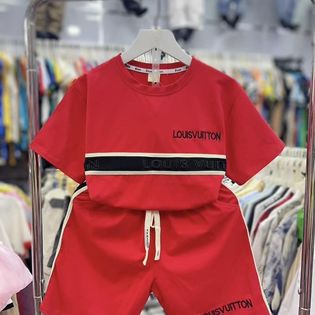 Bộ cổ tròn Tada Kids in Lou dập nổi ngang ngực cho bé từ 26-38Kg