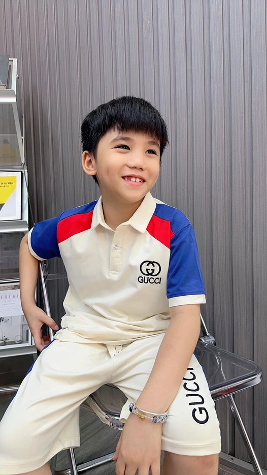 Bộ Trụ thun cotton Thêu Gucc hotrend cho bé trai từ 26-39Kg