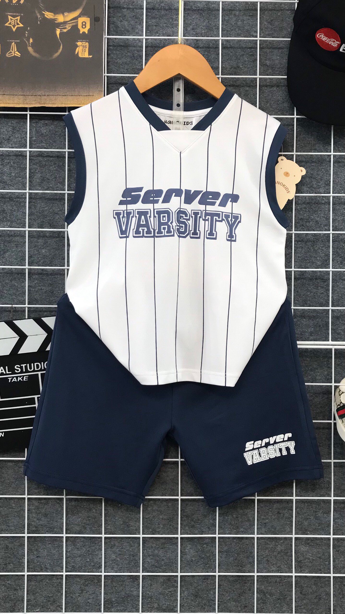 Bộ thể thao sát nách in VARSITY size 20-30Kg