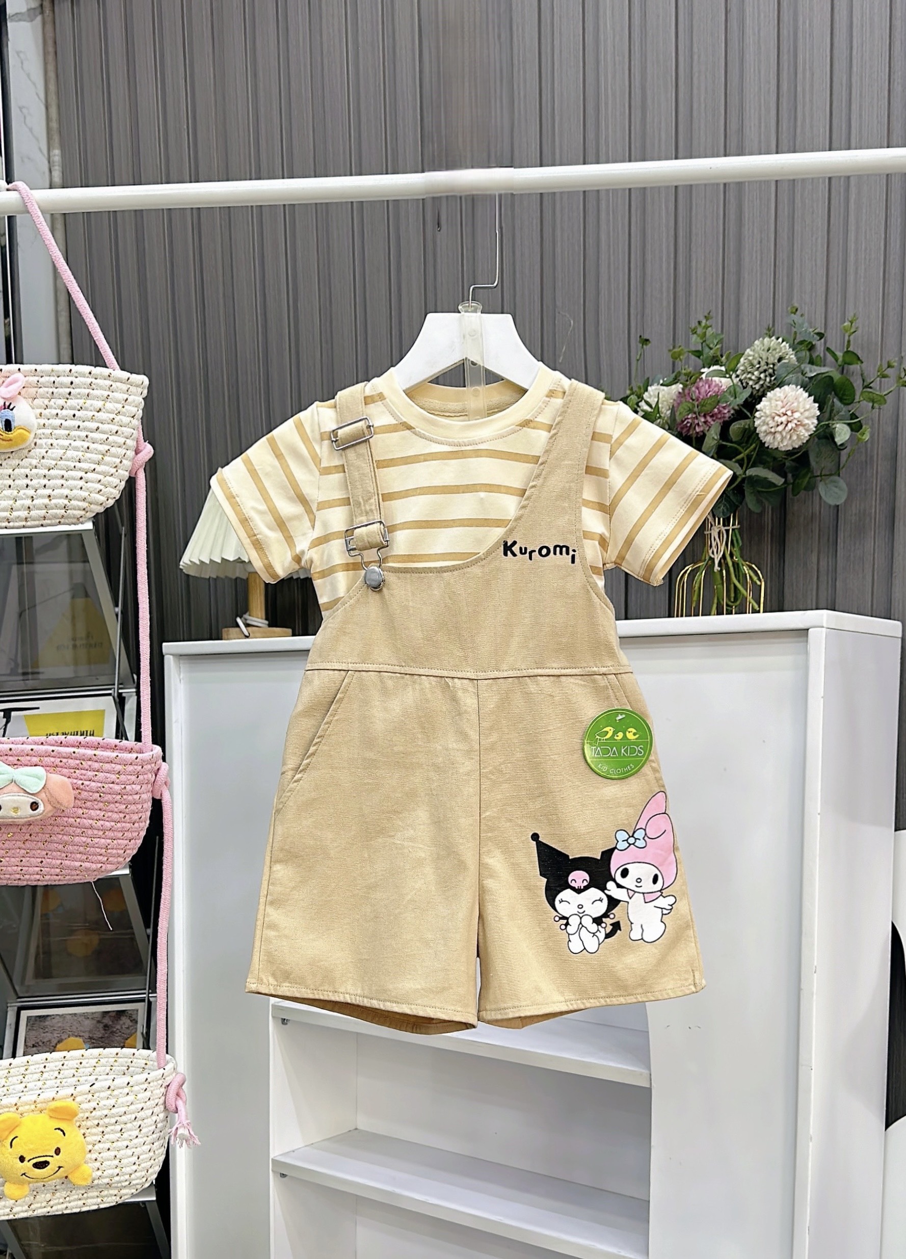 Set Yếm Kuromi phối áo sọc cho bé từ 26-40Kg
