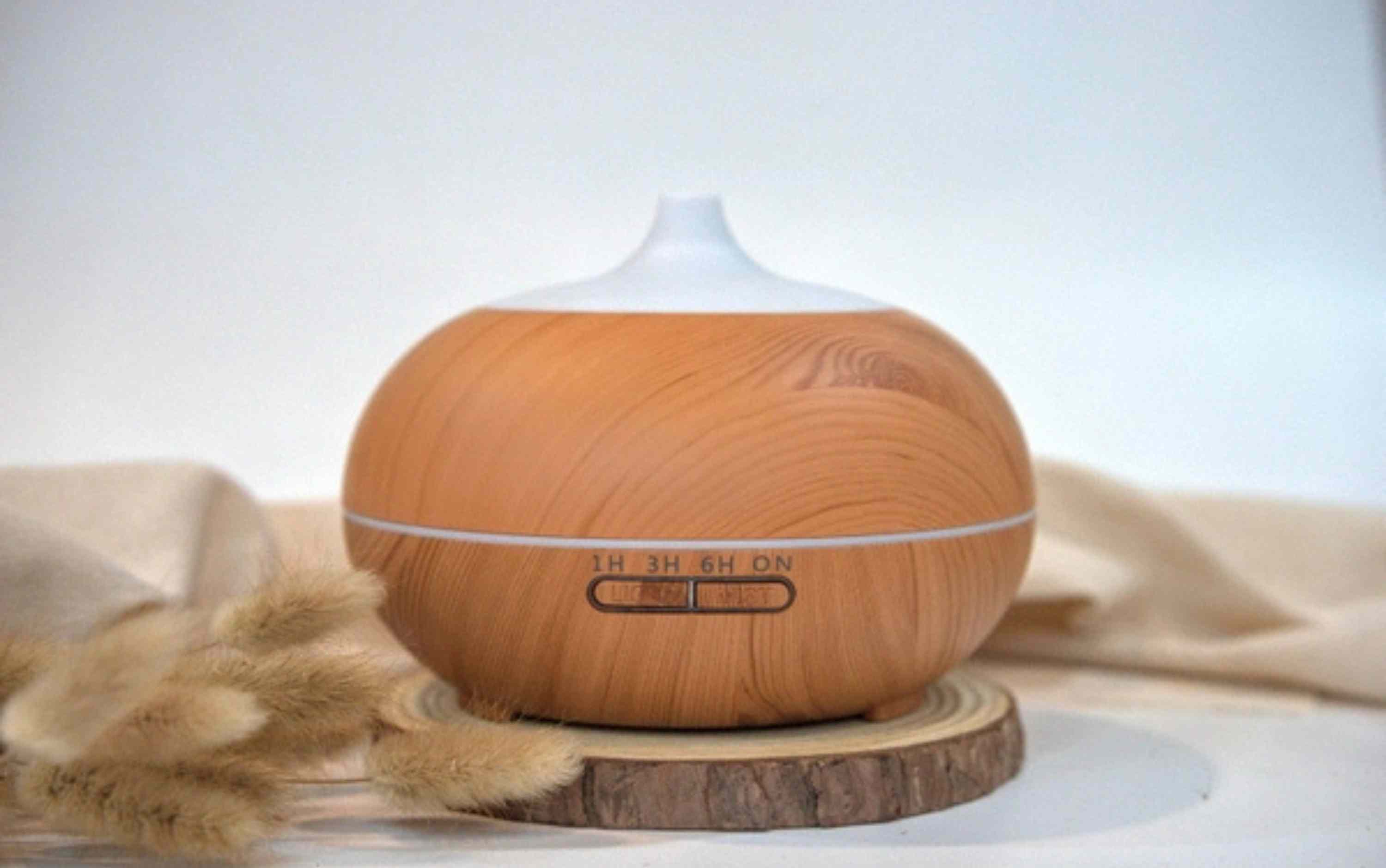 Gợi ý 5 loại tinh dầu khử mùi phòng ngủ hiệu quả