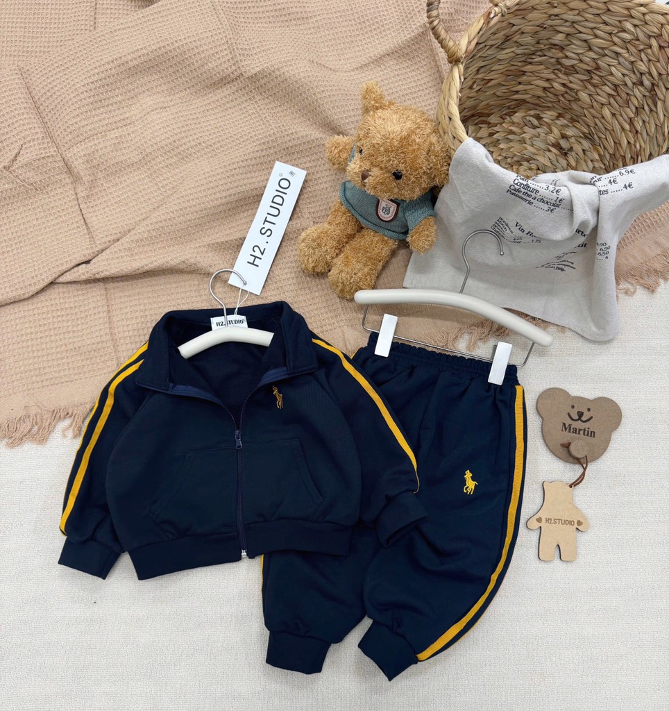 SET BỘ DÀI NỈ KHOÁC THỂ THAO THÊU NGỰA BÉ TRAI