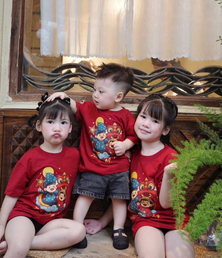 ÁO THUN ĐỎ HOẠ TIẾT TRUNG THU BÉ TRAI BÉ GÁI