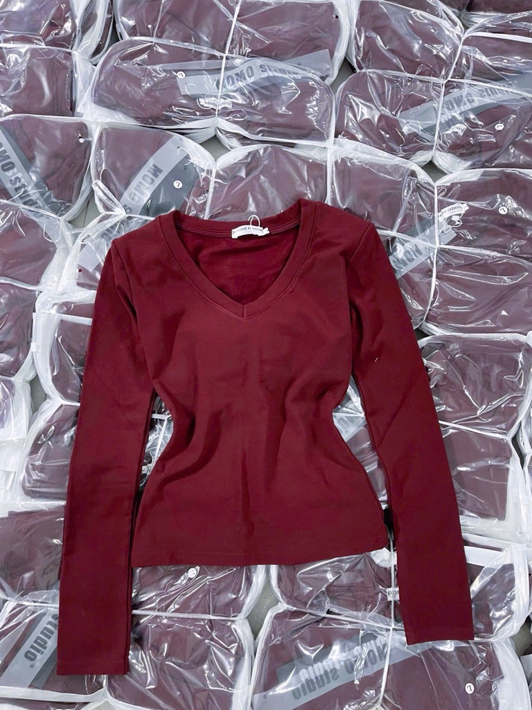 ÁO CỔ TIM BASIC MÀU ĐỎ ĐEN DÀI TAY NỮ THU ĐÔNG SẴN
