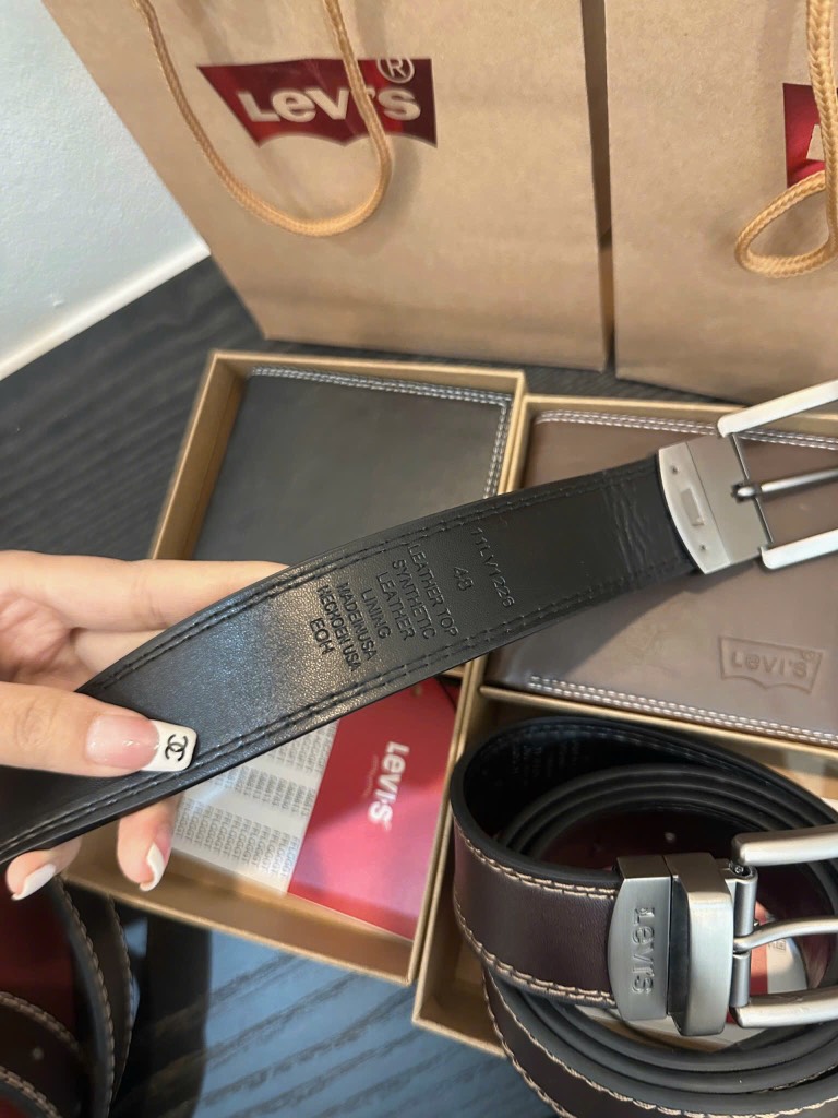 THẮT LƯNG L.Vv KÈM VÍ