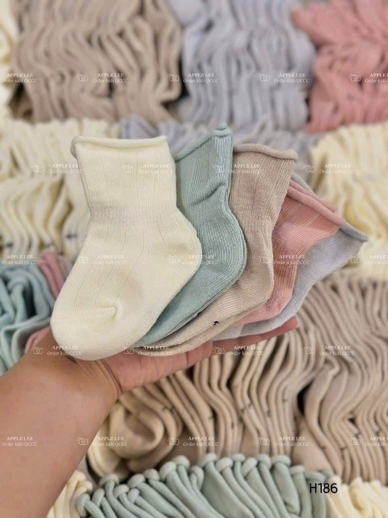 ĐỒ LÓT - TẤT NHIỀU MÀU CHO BÉ