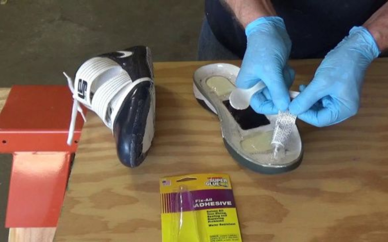 Cách khắc phục giày bị hở keo bung đế nhanh chóng tại nhà