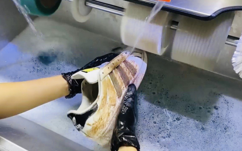 Top 16+ dịch vụ spa giày, địa chỉ chăm sóc giày chuyên nghiệp
