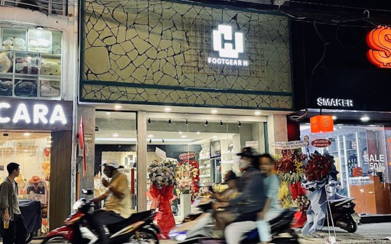 Top 12+ tiệm custom giày đẹp uy tín chất lượng hàng đầu