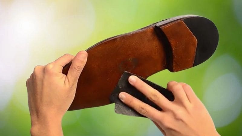 cách chống trơn đế giày 3