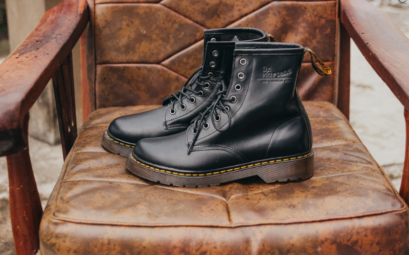 Top các shop giày boot nam giá rẻ Hà Nội bạn không nên bỏ lỡ