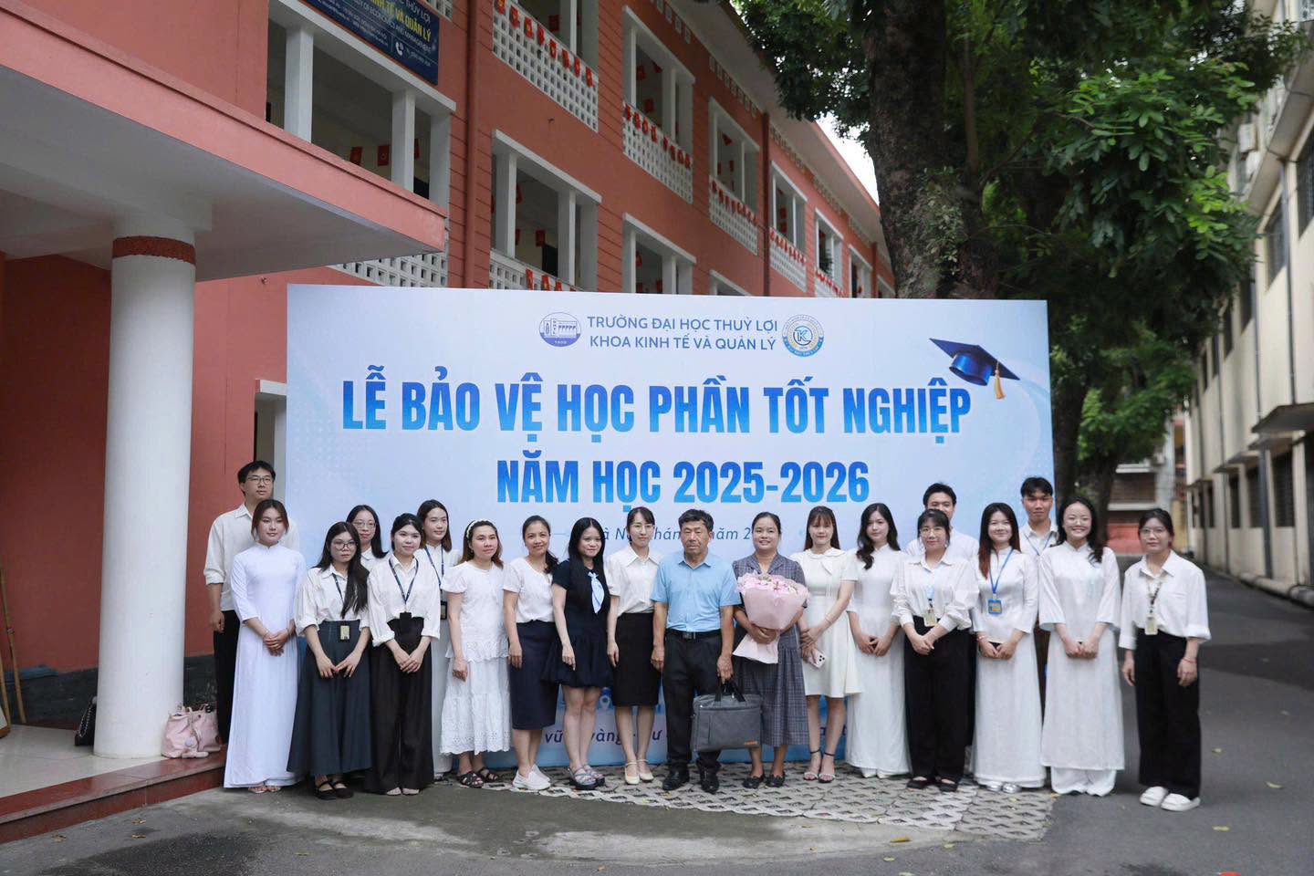 Khoa Kinh tế và Quản lý TLU