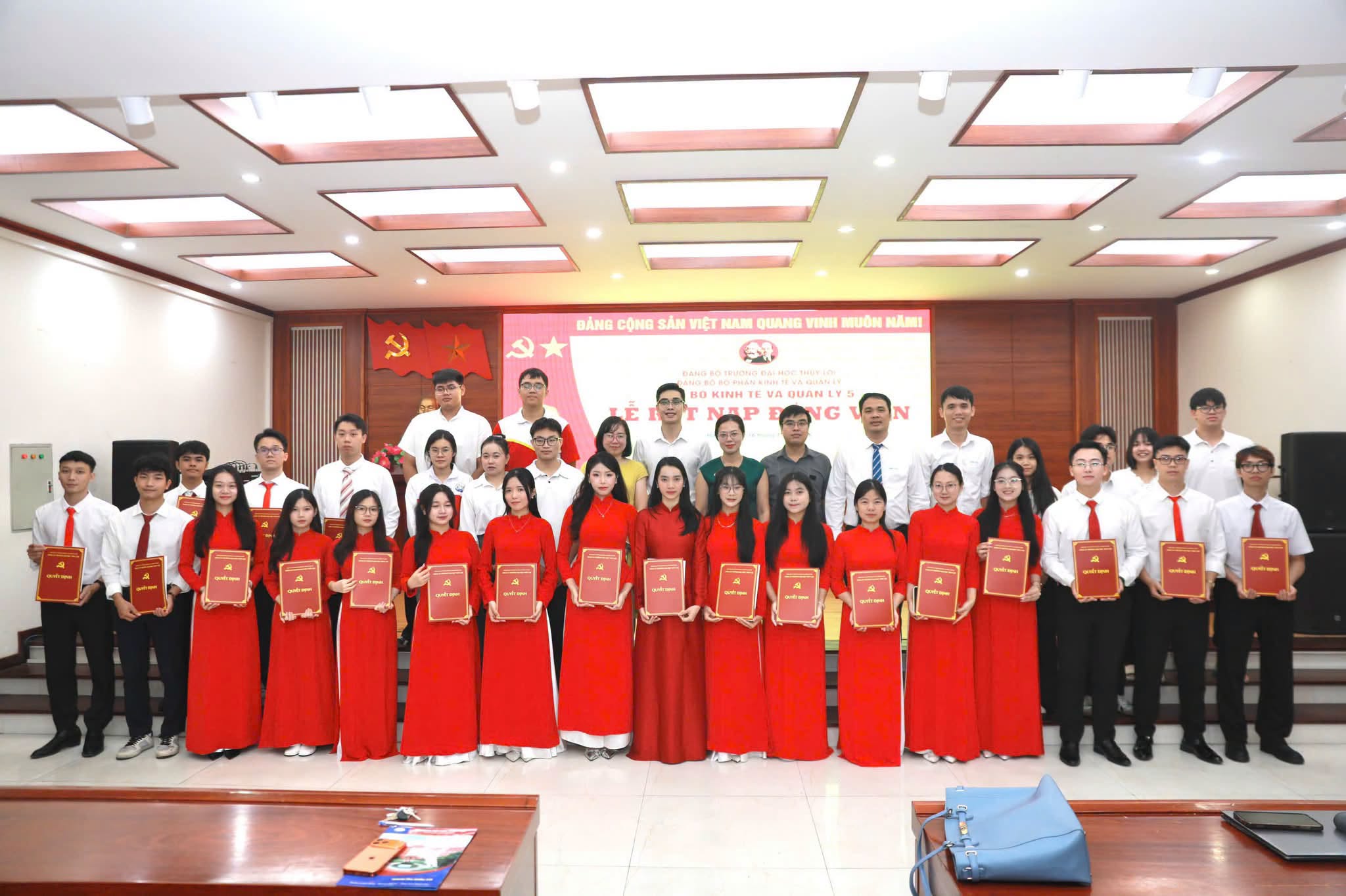 Khoa Kinh tế và Quản lý TLU