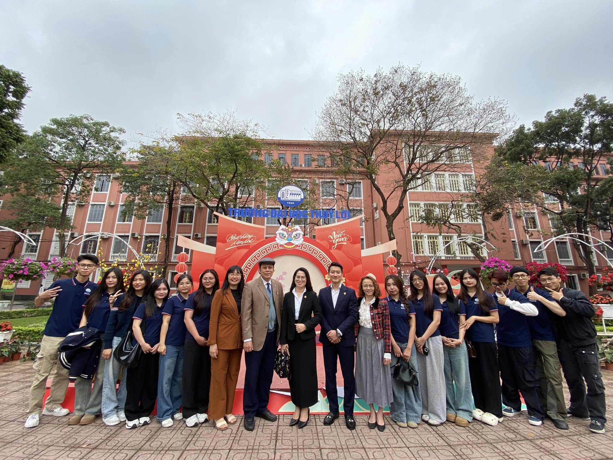 Khoa Kinh tế và Quản lý TLU