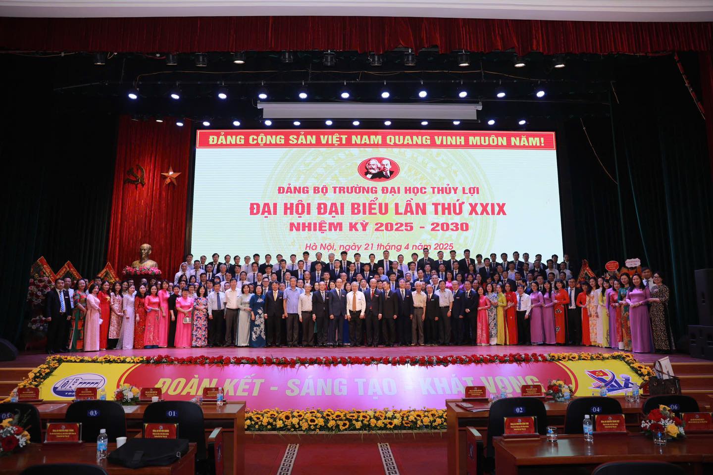 Khoa Kinh tế và Quản lý TLU