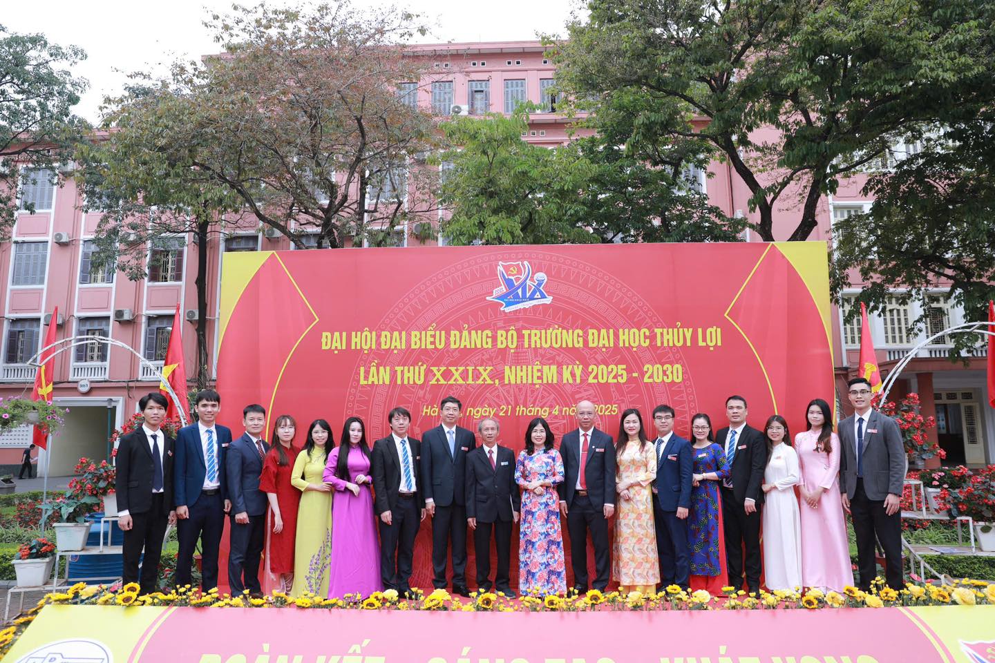mitom2 tv live Khám phá tiềm năng đột phá của công nghệ sinh học - Tương lai xanh đang ở đây!