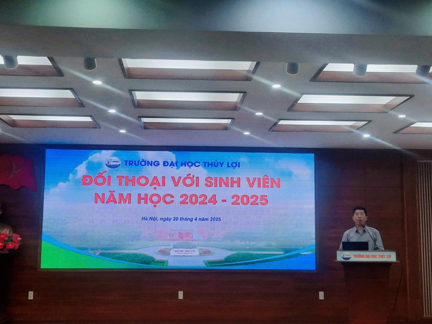 BUỔI GẶP MẶT, ĐỐI THOẠI SINH VIÊN BỊ CẢNH BÁO HỌC VỤ Khoa Kinh tế và Quản lý TLU