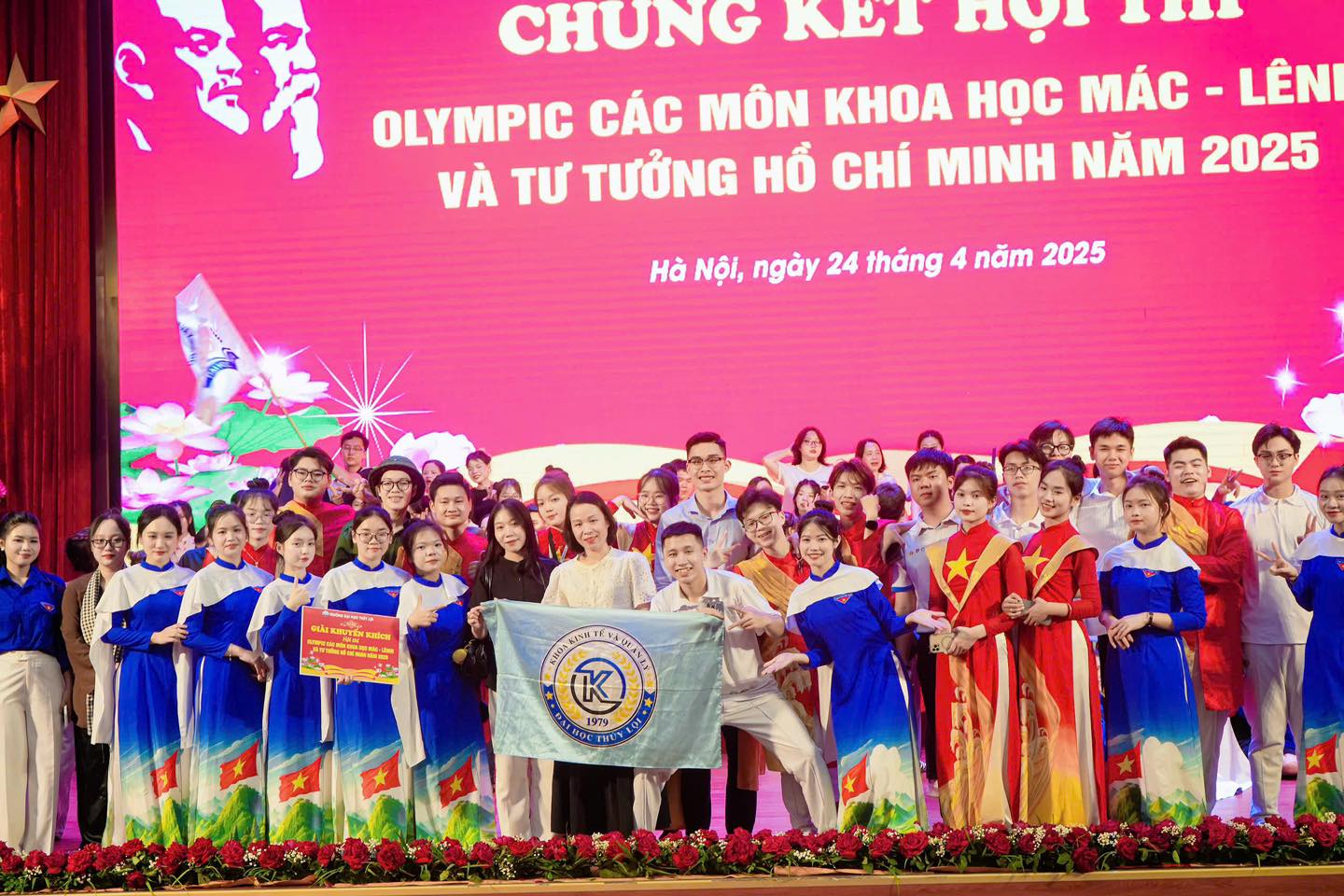 KHOA KINH TẾ & QUẢN LÝ – MỘT HÀNH TRÌNH ĐẸP TẠI CHUNG KẾT HỘI THI OLYMPIC CÁC MÔN KHOA HỌC MÁC - LÊNIN VÀ TƯ TƯỞNG HỒ CHÍ MINH 2025 Khoa Kinh tế và Quản lý TLU