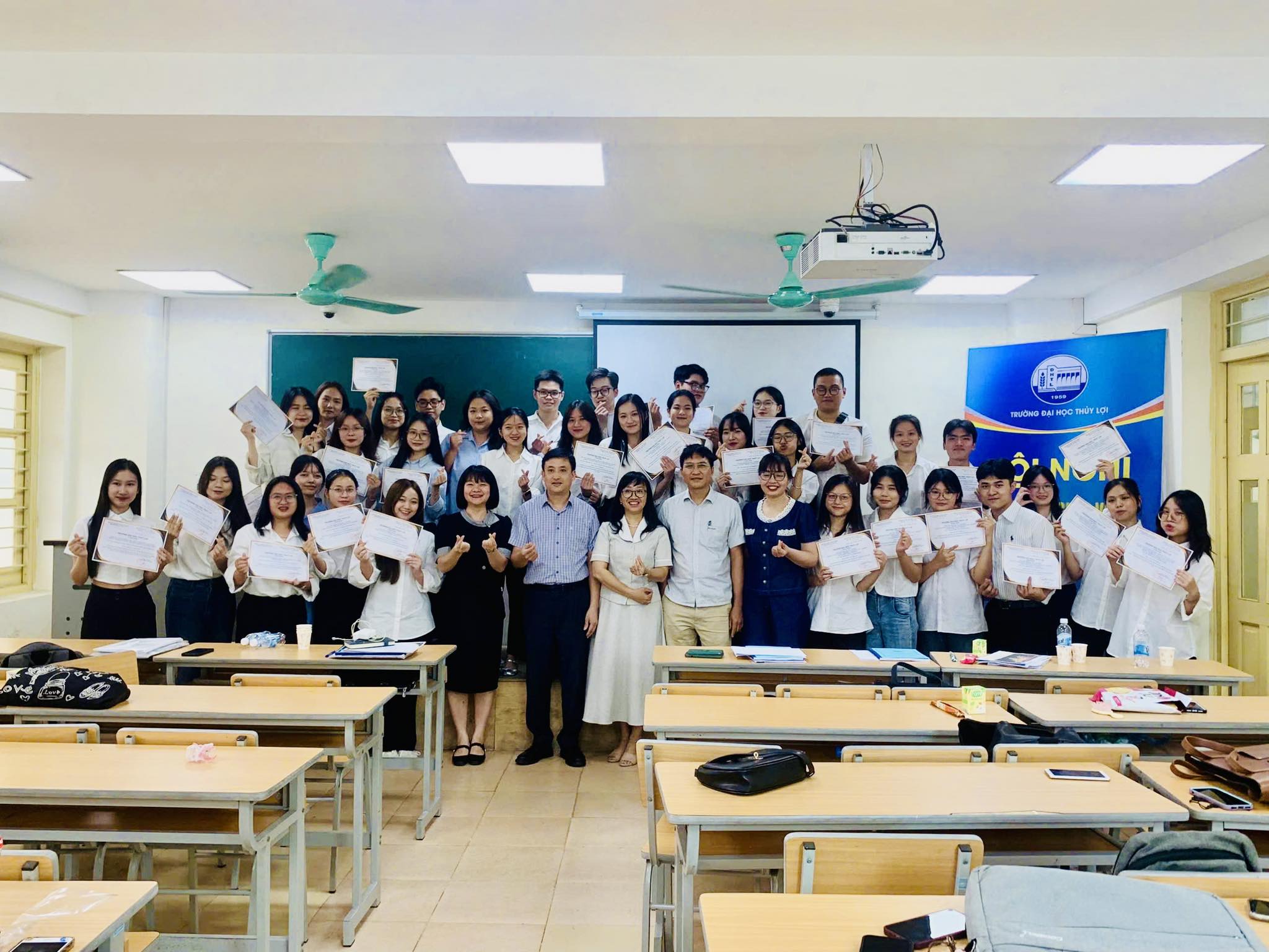 Khoa Kinh tế và Quản lý TLU