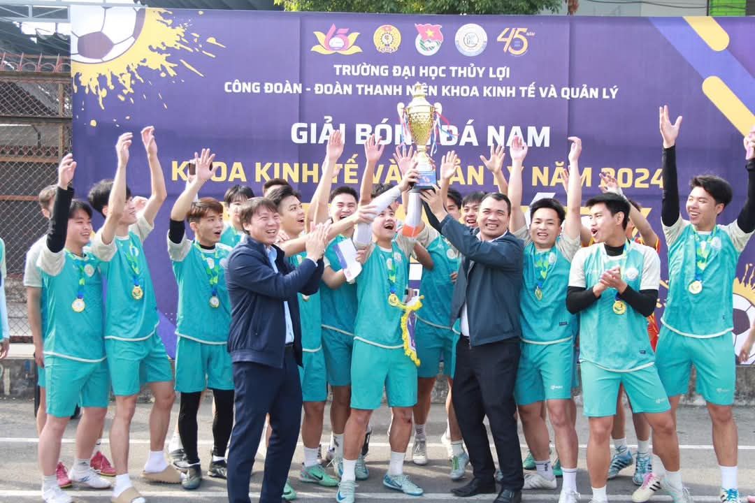 Khoa Kinh tế và Quản lý TLU