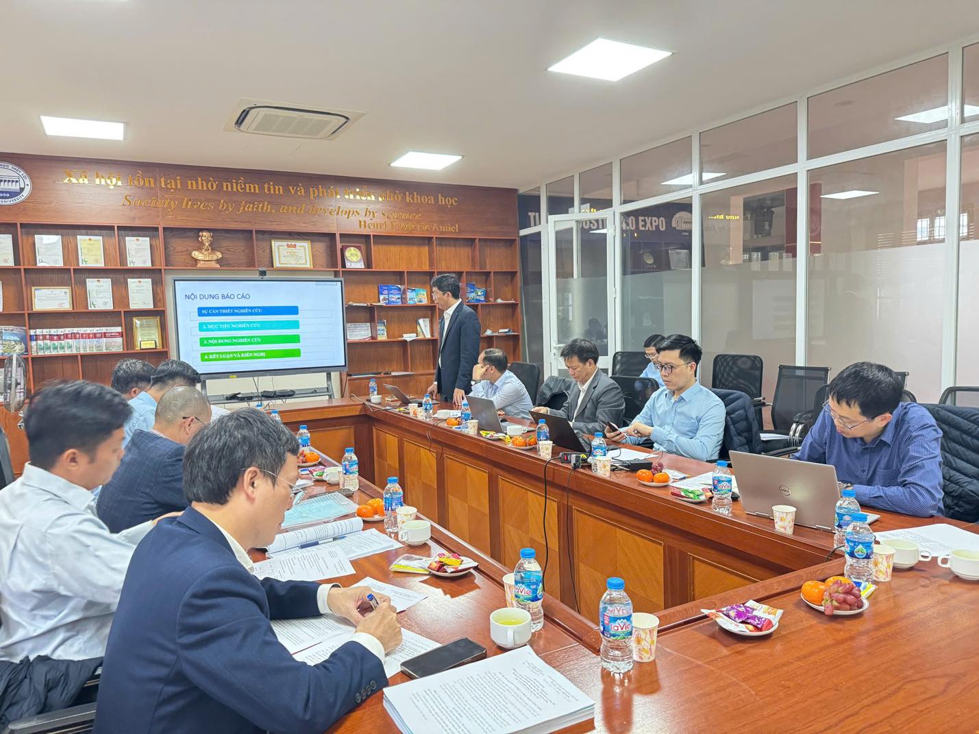 Khoa Kinh tế và Quản lý TLU