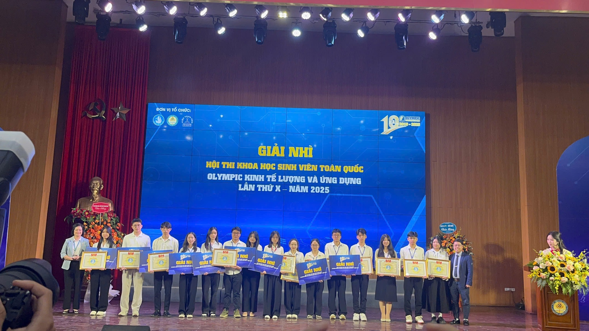 Khoa Kinh tế và Quản lý TLU