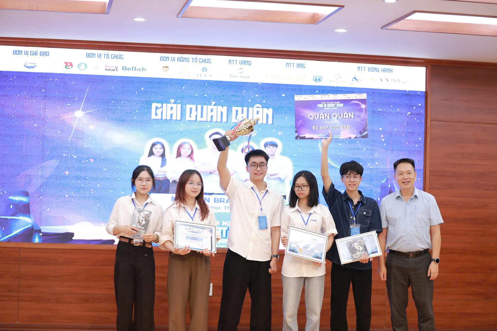 Khoa Kinh tế và Quản lý TLU