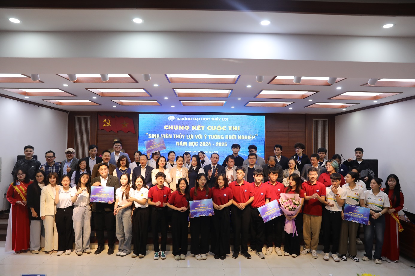 Khoa Kinh tế và Quản lý TLU