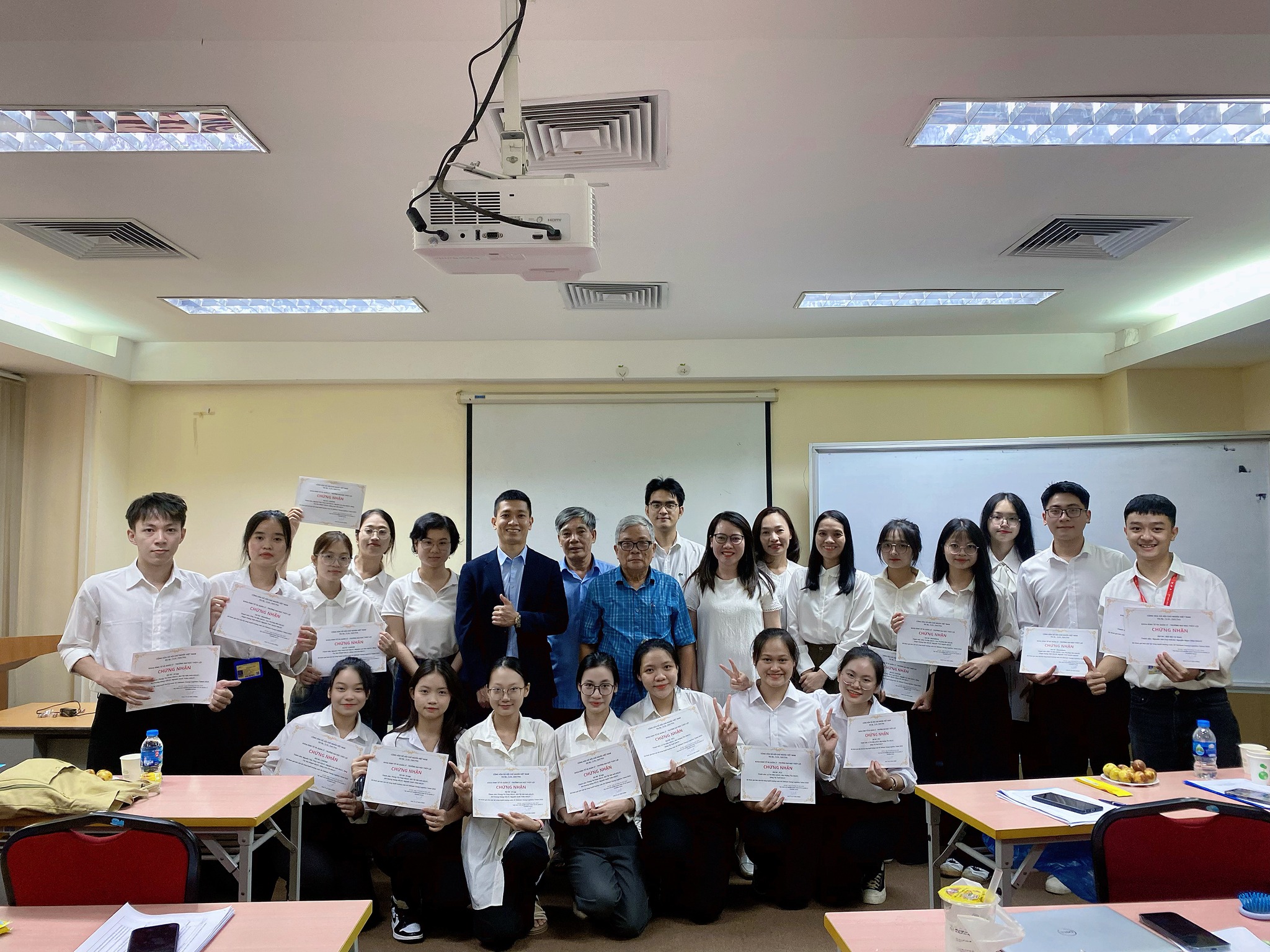 Khoa Kinh tế và Quản lý TLU