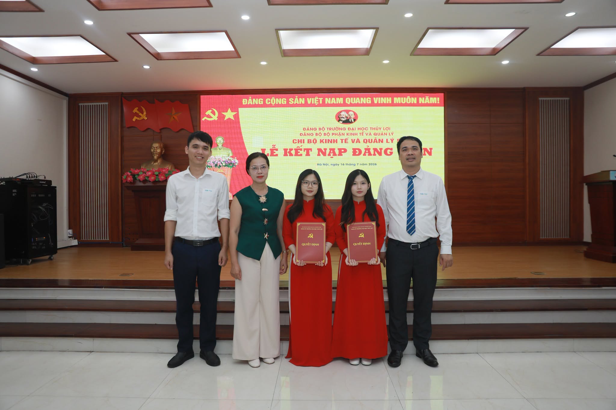 Khoa Kinh tế và Quản lý TLU