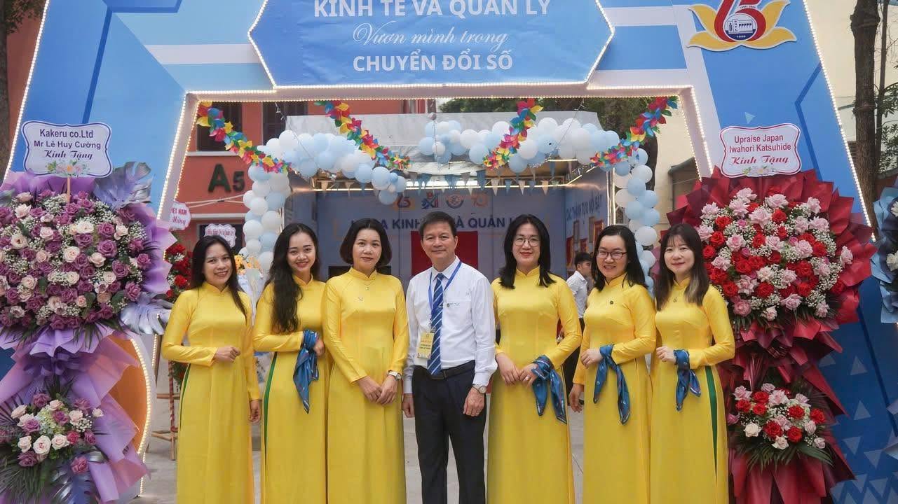 Giảng viên ngành Kinh tế – PGS.TS. Trương Đức Toàn: Tận tâm trong giảng dạy, sâu sắc trong nghiên cứu Khoa Kinh tế và Quản lý TLU